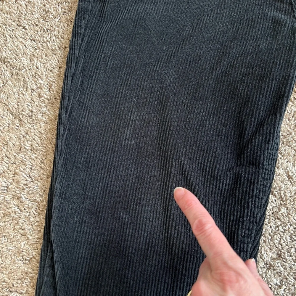 BDG Black Corduroy Mom High Rise Pants 27 Tapered Legs Urban Outfitters Dark